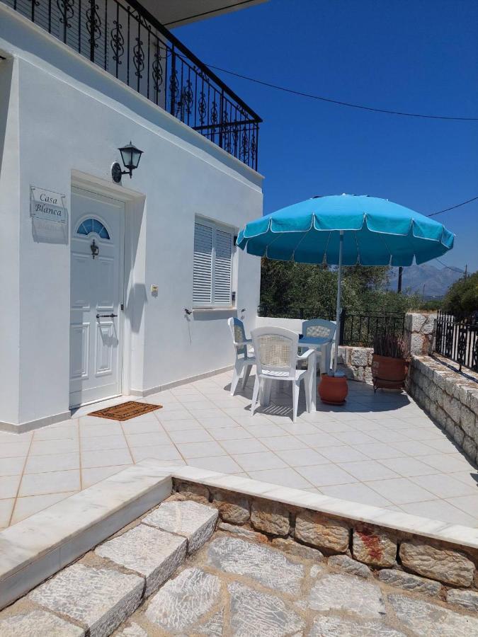 Апартаменты Casa Blanca II Pyrgos Dirou Экстерьер фото